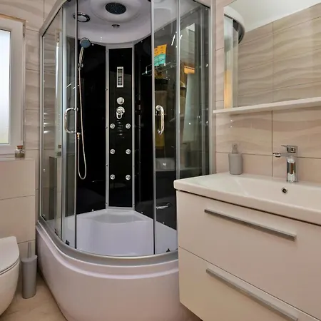 Awesome In With Wifi Holiday home